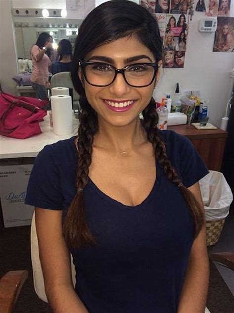 mia khalifa por|Mia Khalifa Porn Videos 